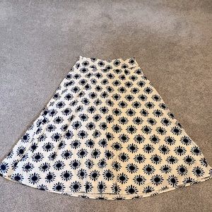 Womens size 4 Loft mid waist skirt